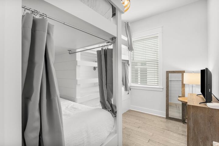 Prominence on 30A by Panhandle Getaways