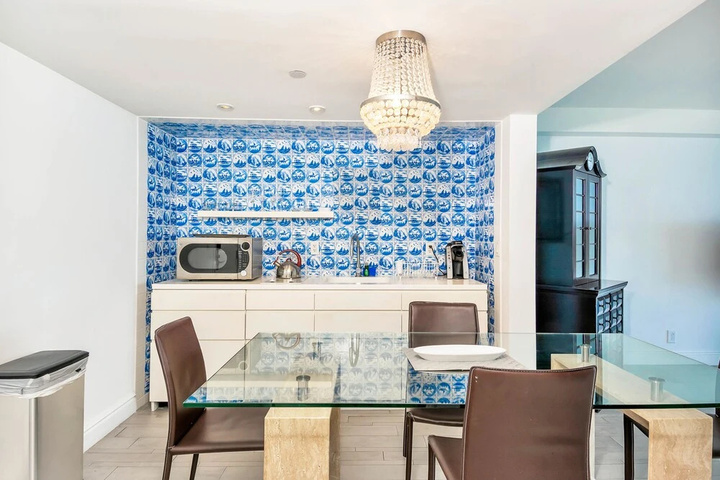 Private Condos at 1100 West by LMC