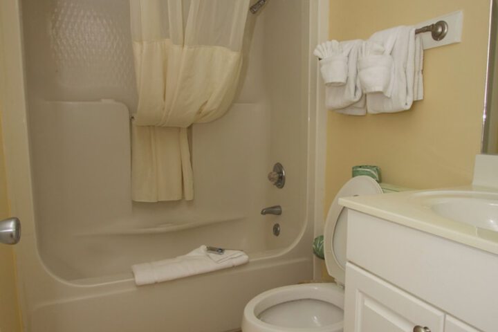 Room 33 of 58