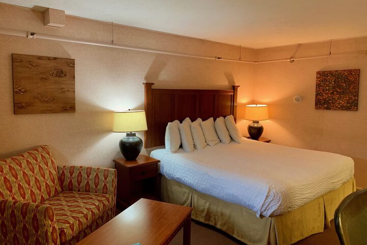 Room 8 of 29