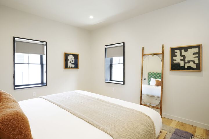 Hudson River Way by Woodstock Way Hotel