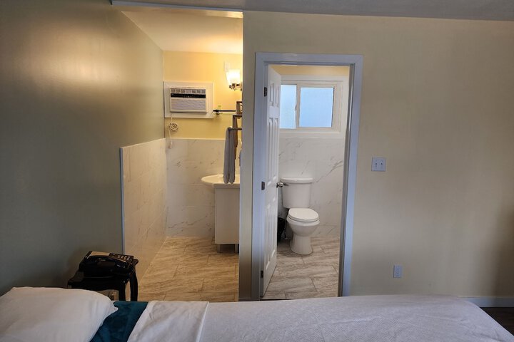 Room 60 of 85