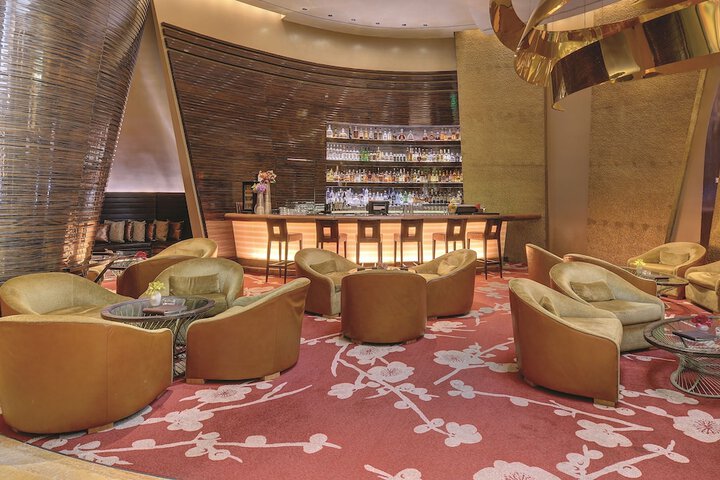 Lounge 91 of 110