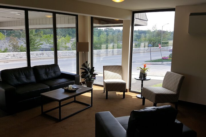 Hotel 7 of 39