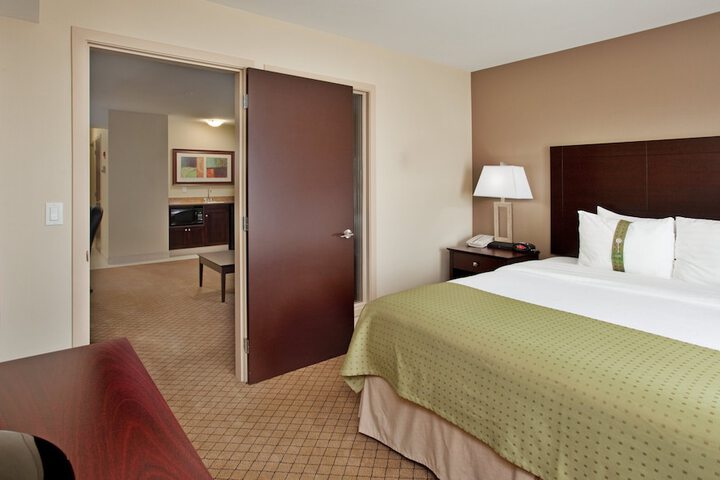 Holiday Inn Hotel & Suites Kamloops by IHG