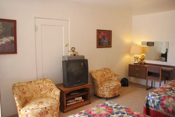 Room 19 of 90