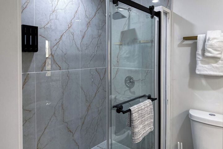 DTW Suites