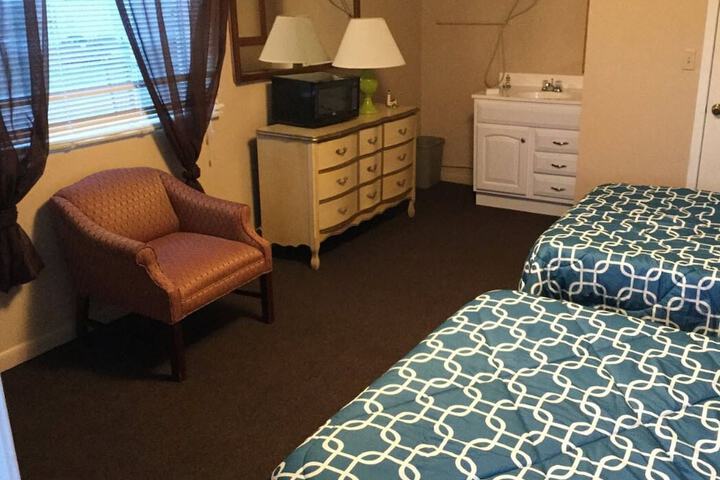 Room 7 of 19