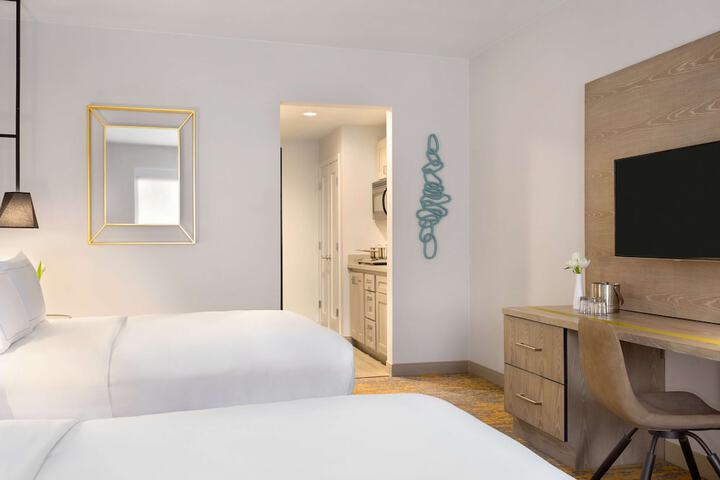 Room 38 of 62