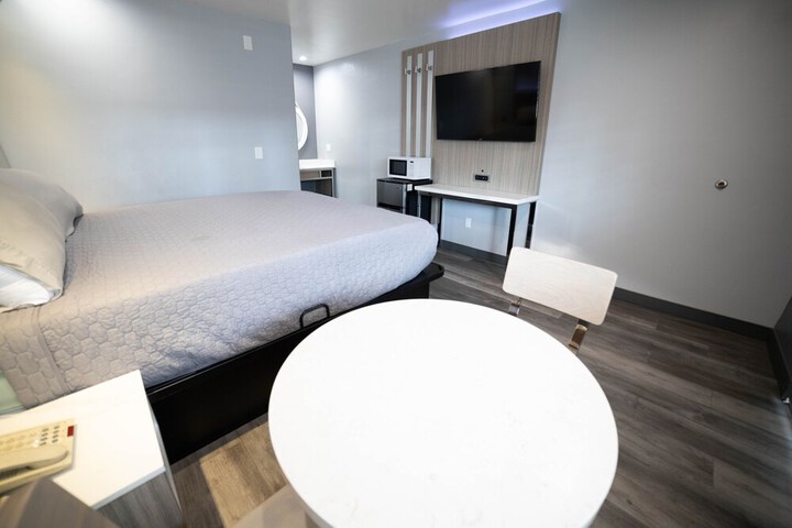 Room 22 of 22