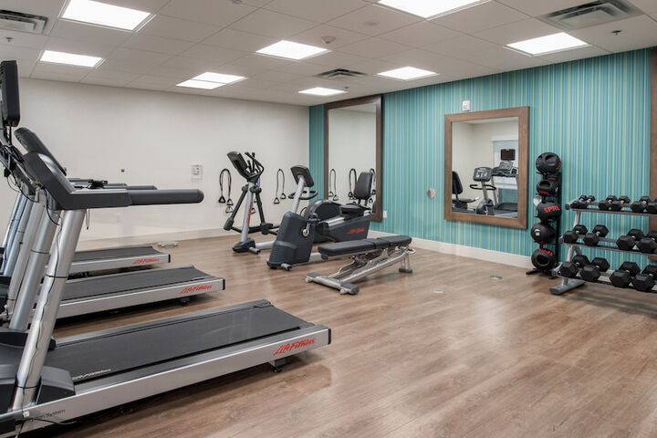 Holiday Inn Express & Suites Racine by IHG