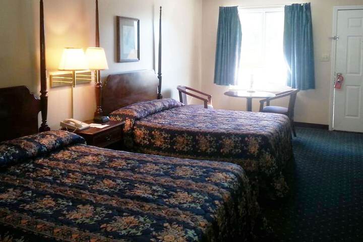 Room 15 of 33