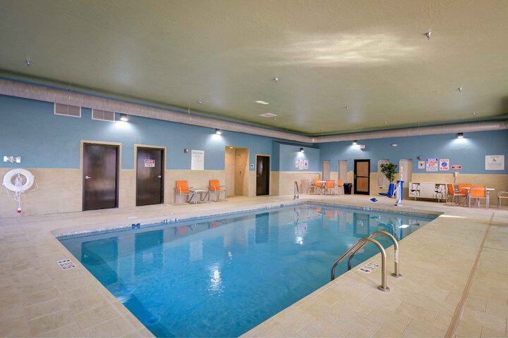Holiday Inn Express & Suites - North Platte by IHG