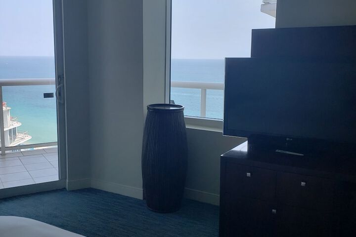 Room 10 of 44