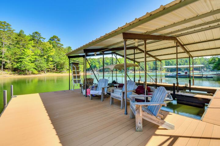 Waterfront Hartwell Apartment w / Dock Access!