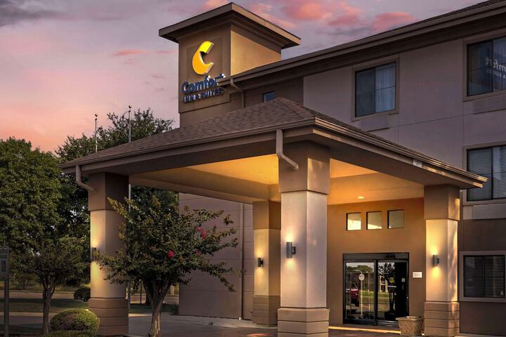 Hotel 3 of 54