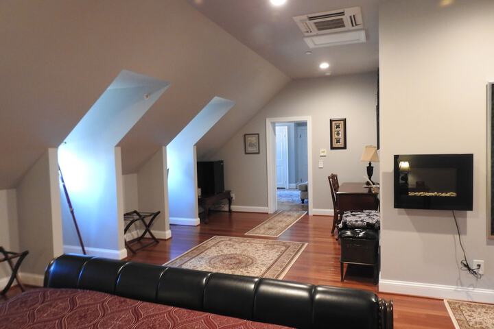 Room 18 of 29