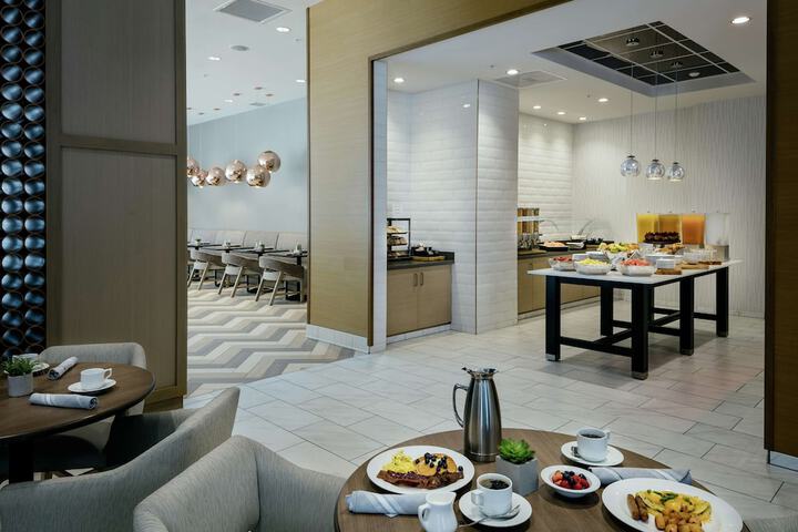 Hilton Garden Inn Seattle Bellevue Downtown WA