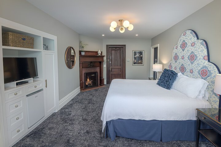 Room 12 of 42