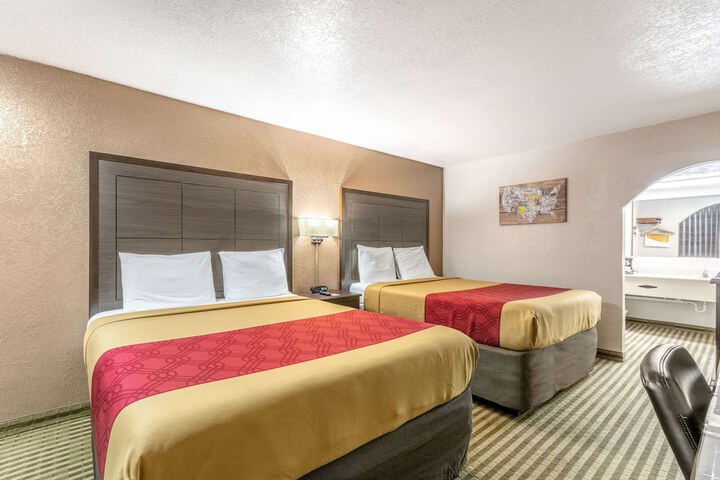 Room 16 of 24