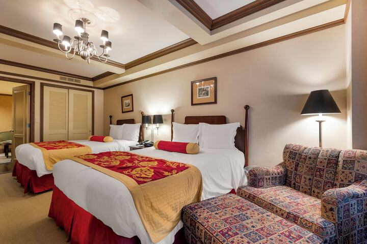 Room 44 of 79