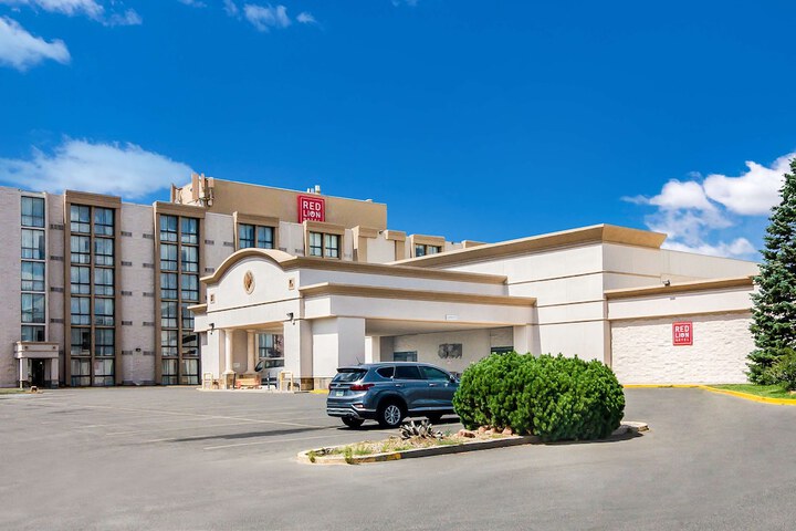Hotel 2 of 67
