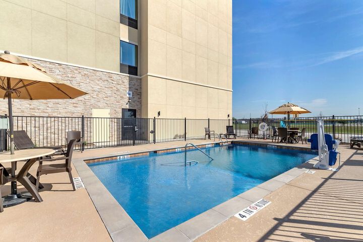 Pool 3 of 35
