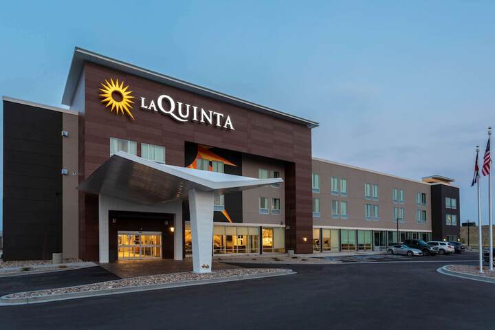 Hotel 3 of 63