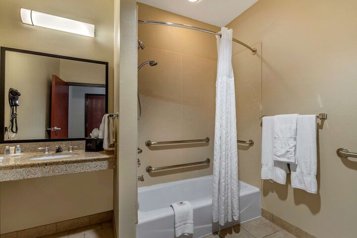 Room 20 of 37