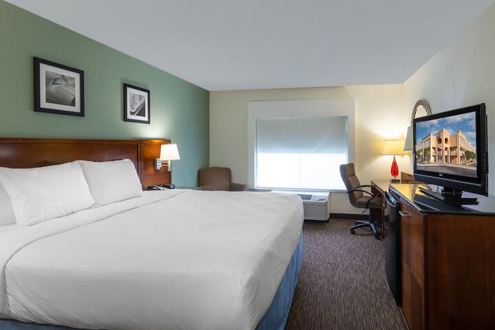 Days Inn by Wyndham Greenville