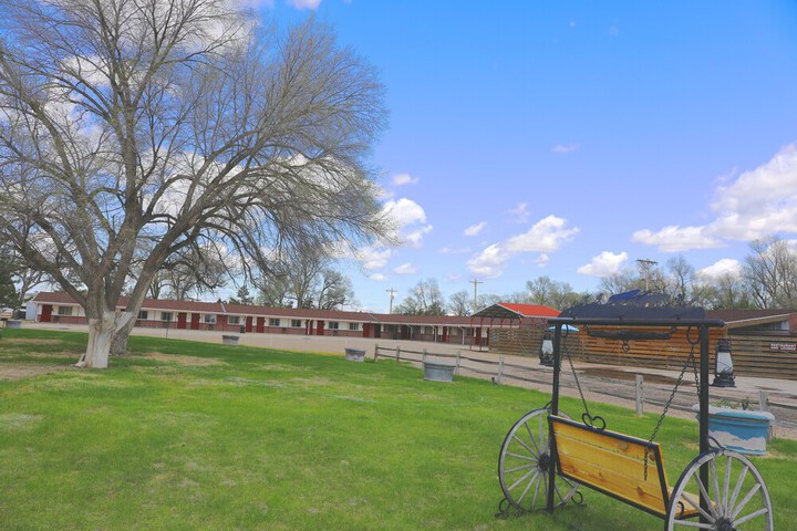 Raine Motel