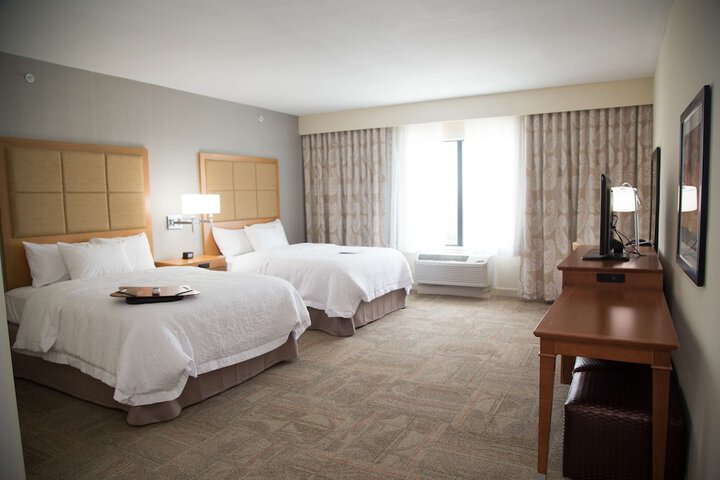 Room 25 of 49
