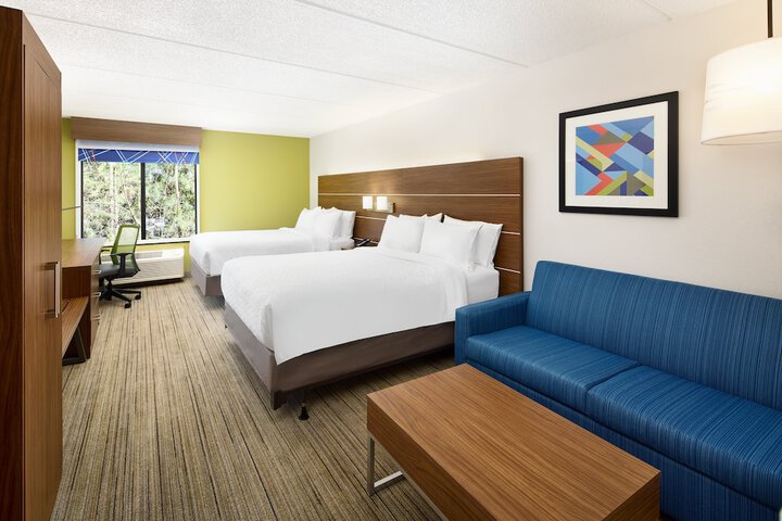 Room 22 of 35