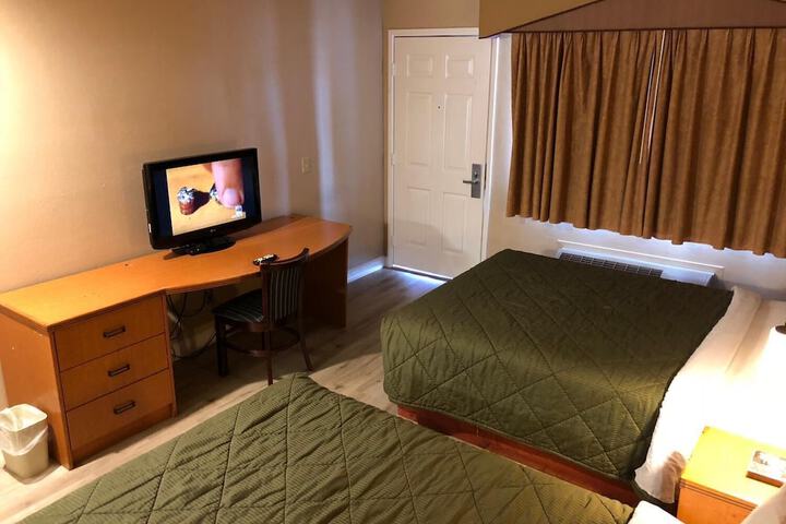 Room 3 of 26