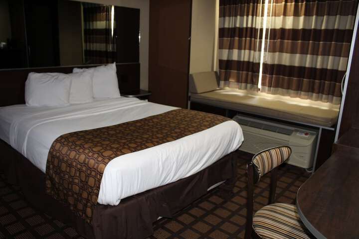 Room 7 of 17