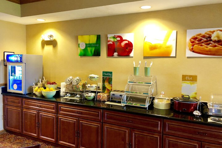 Breakfast/Coffee Service 27 of 31