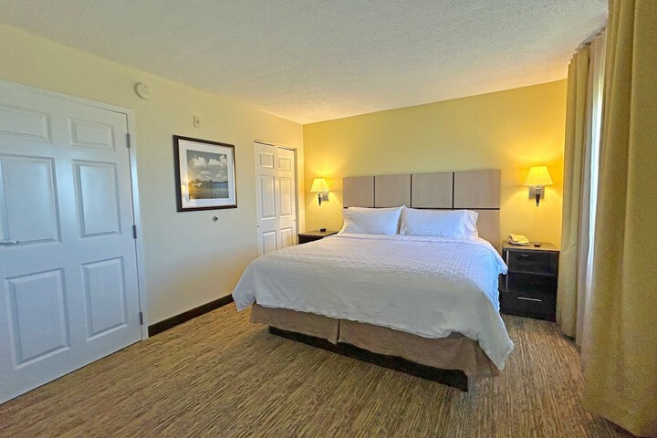 Room 35 of 51