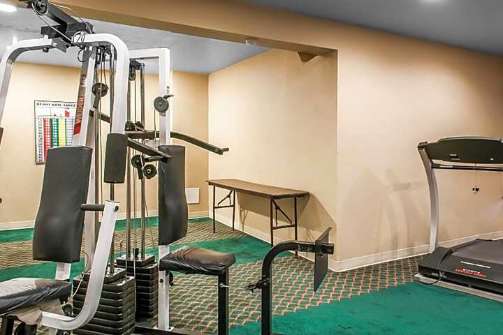 Rodeway Inn East