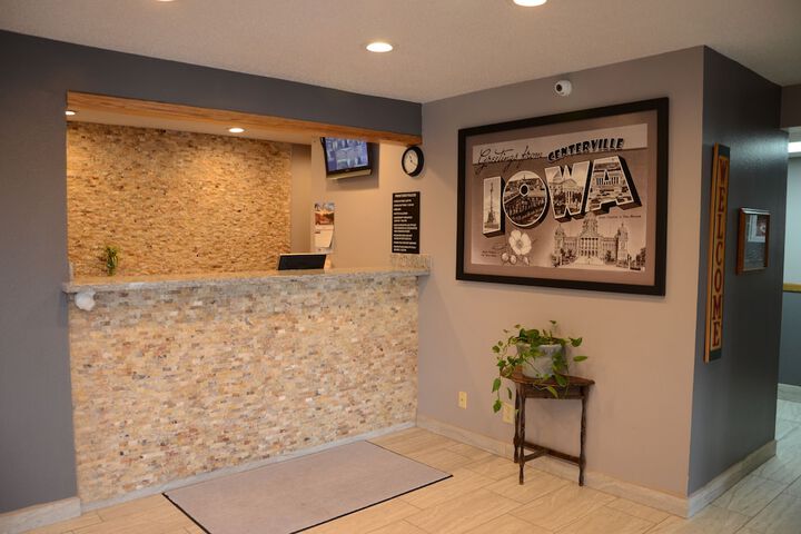 Super 8 by Wyndham Centerville