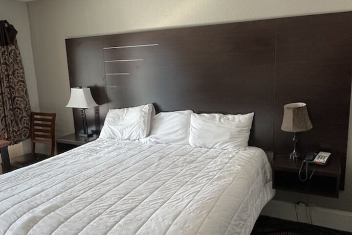 Room 62 of 79