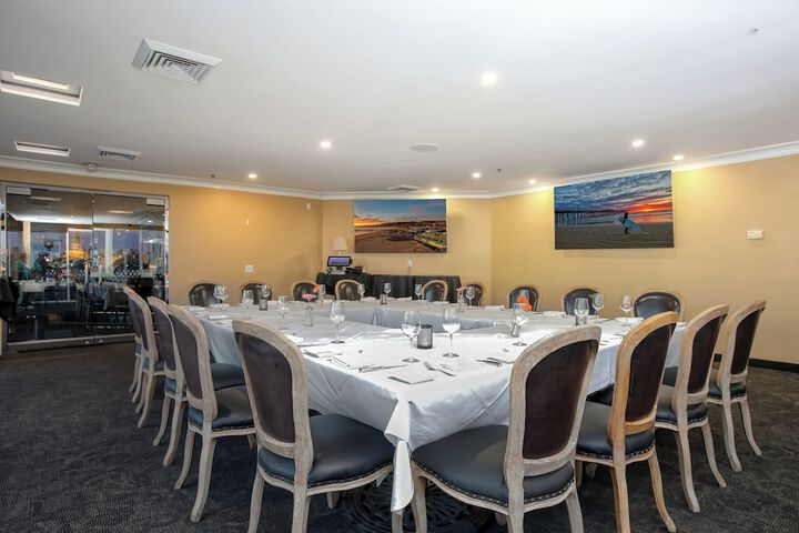 SeaVenture Beach Hotel