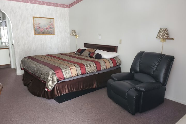 Room 26 of 43