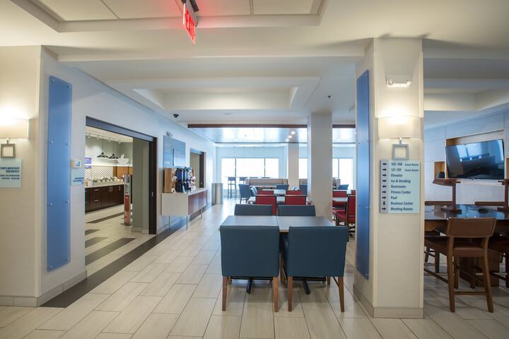 Holiday Inn Express Hotel & Suites Tupelo by IHG