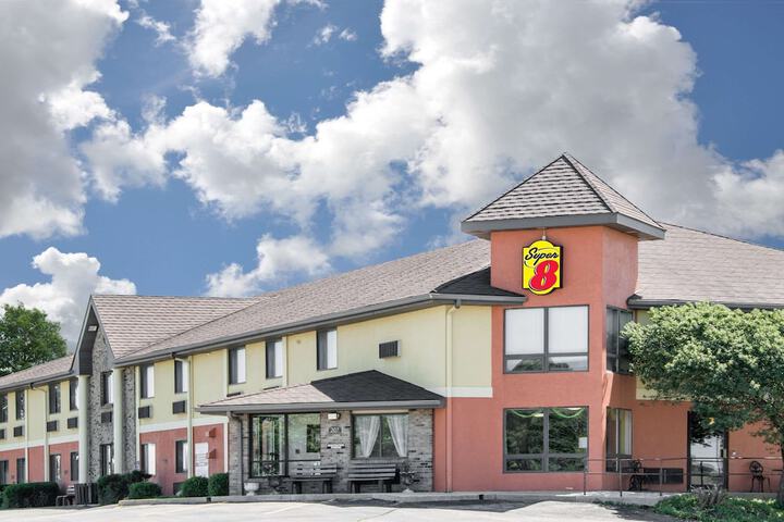 Hotel 2 of 18