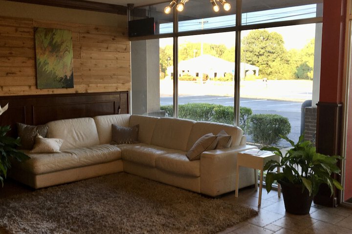 RIVER ROCK INN