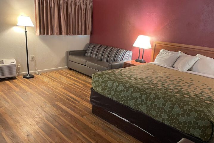 Harmony Inn & Suites