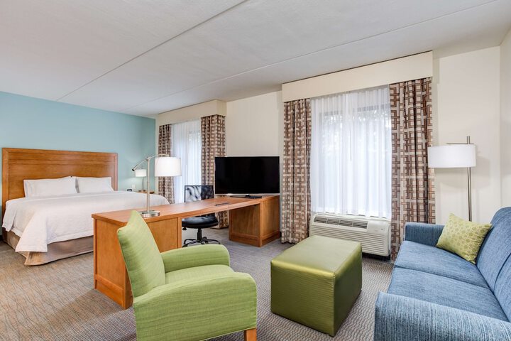 Room 6 of 19