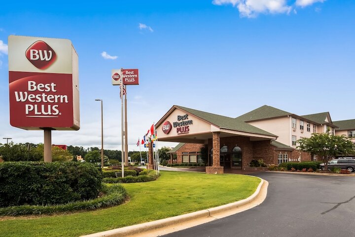 Hotel 2 of 14