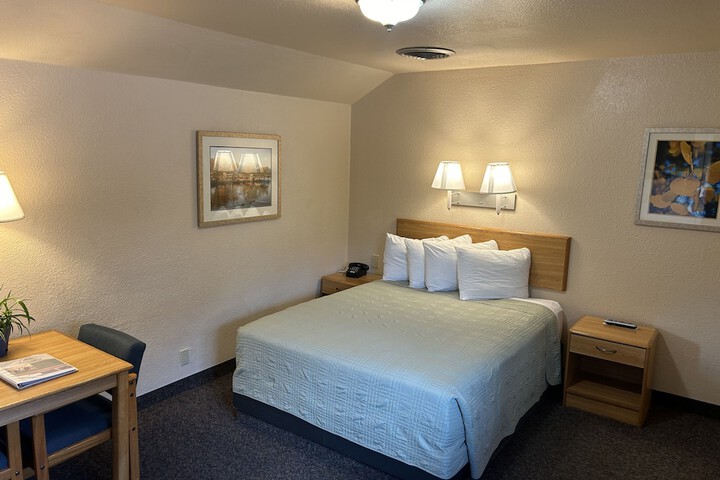 Room 49 of 83