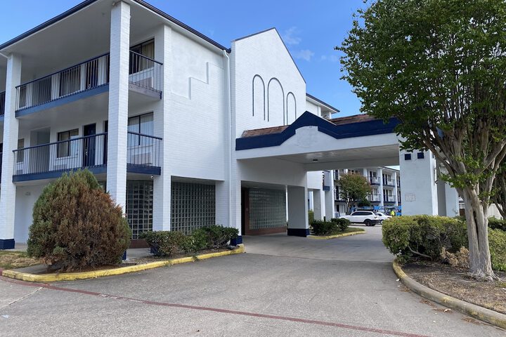 Hotel 3 of 33